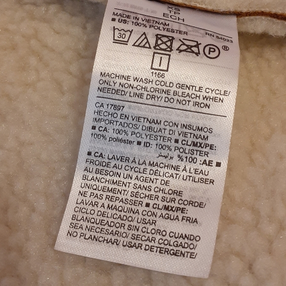 🥿Old Navy Faux Suede Jacket. 🇨🇦 XS - Picture 9 of 15